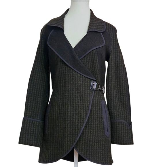 Ryan Roberts Womens 100% Wool Coat Size S Made in USA Pockets, Buckle, Stylish - Picture 1 of 13
